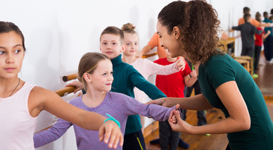 Профессия педагога-хореографа: что входит в обязанности и сколько получает