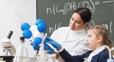 Профессия репетитора по химии: обязанности и зарплата